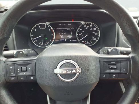 Used 2025 Nissan Rogue S FWD image 14