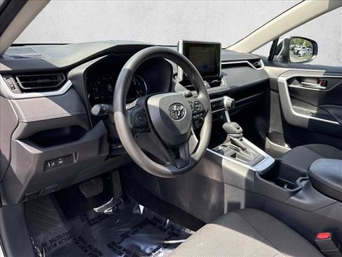 Certified 2025 Toyota RAV4 XLE FWD image 9