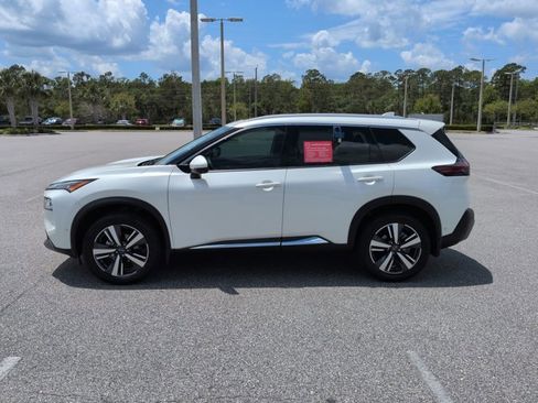 Certified 2022 Nissan Rogue SL w/ SL Premium Package FWD image 7