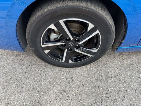 Used 2025 Nissan Sentra SV FWD image 25
