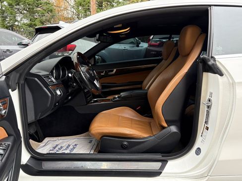 Used 2016 Mercedes-Benz E 550 Coupe w/ Premium 2 Package image 15