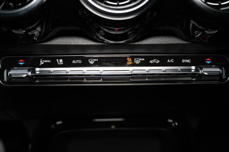 New 2026 Mercedes-Benz GLB 250 image 34