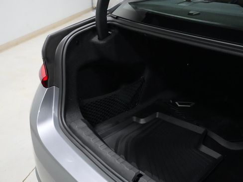 Used 2023 BMW 330i xDrive Sedan w/ Premium Package image 28