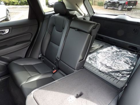 Certified 2024 Volvo XC60 T8 Core w/ Protection Package image 25