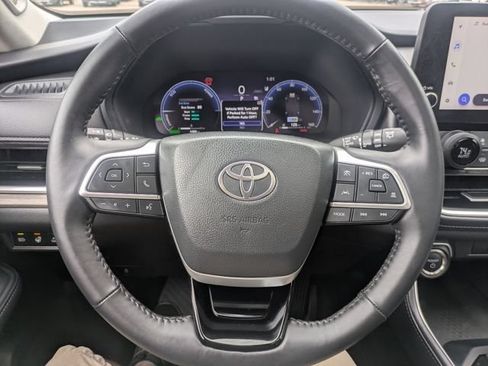 Certified 2026 Toyota Grand Highlander AWD Hybrid image 25