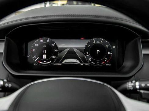 New 2026 Land Rover Discovery Limited Edition AWD/4WD image 17