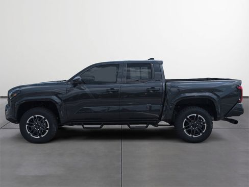 Certified 2024 Toyota Tacoma SR5 AWD/4WD image 3