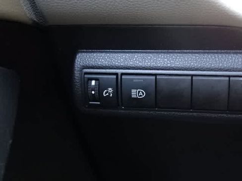 Used 2024 Toyota Corolla LE FWD image 39