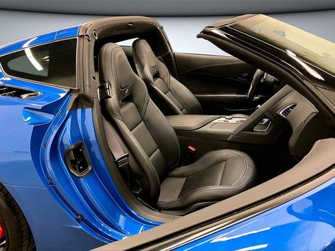 Used 2016 Chevrolet Corvette Stingray Coupe w/ 2LT Preferred Equipment Group image 27