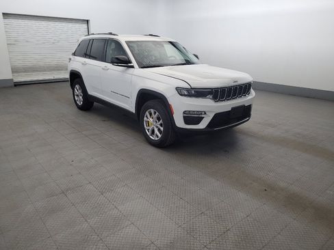 Used 2022 Jeep Grand Cherokee Limited AWD/4WD image 13
