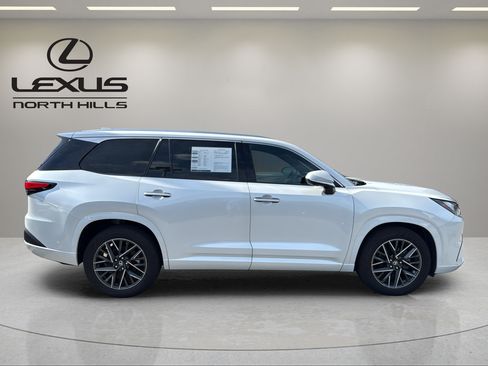 Certified 2026 Lexus TX 350 AWD w/ Technology Package image 5
