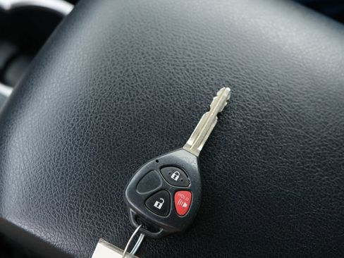 Used 2015 Toyota 4Runner SR5 RWD image 43