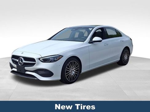 Used 2025 Mercedes-Benz C 300 4MATIC Sedan image 4