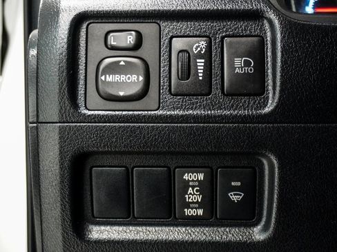 Used 2022 Toyota 4Runner TRD Off-Road image 34