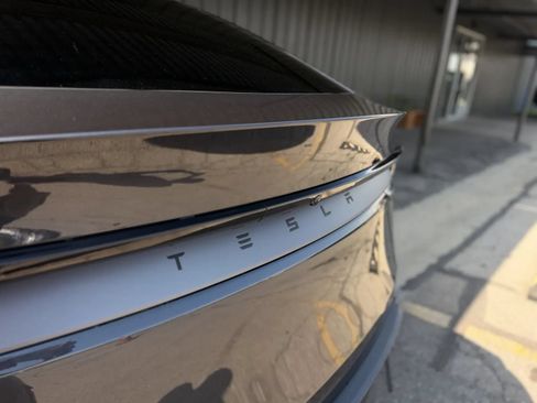 Used 2026 Tesla Model Y Long Range RWD image 28