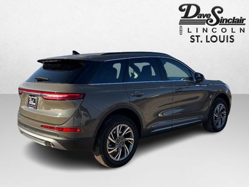 New 2026 Lincoln Corsair Premiere FWD image 5