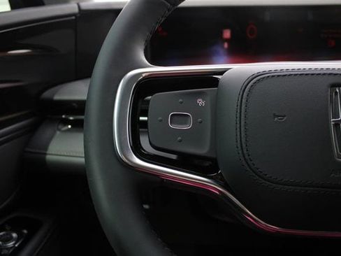New 2026 Lincoln Nautilus Premier AWD/4WD image 41