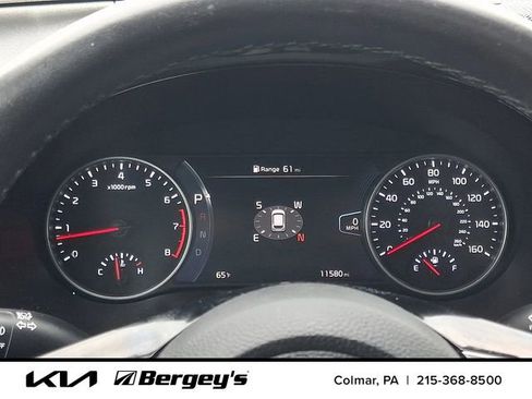 Certified 2023 Kia Seltos SX w/ SX Sunroof Package AWD/4WD image 23