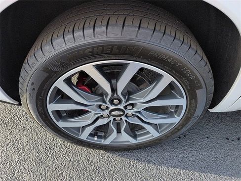 Used 2024 Cadillac XT6 Sport w/ Technology Package image 8