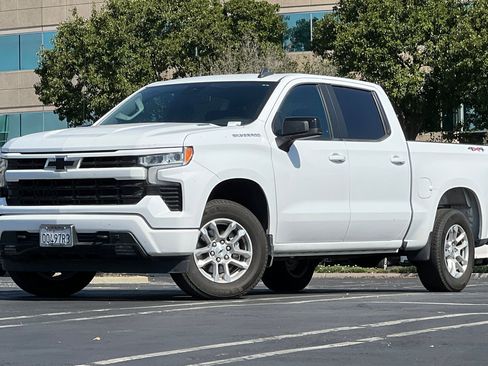 Used 2022 Chevrolet Silverado 1500 RST image 8