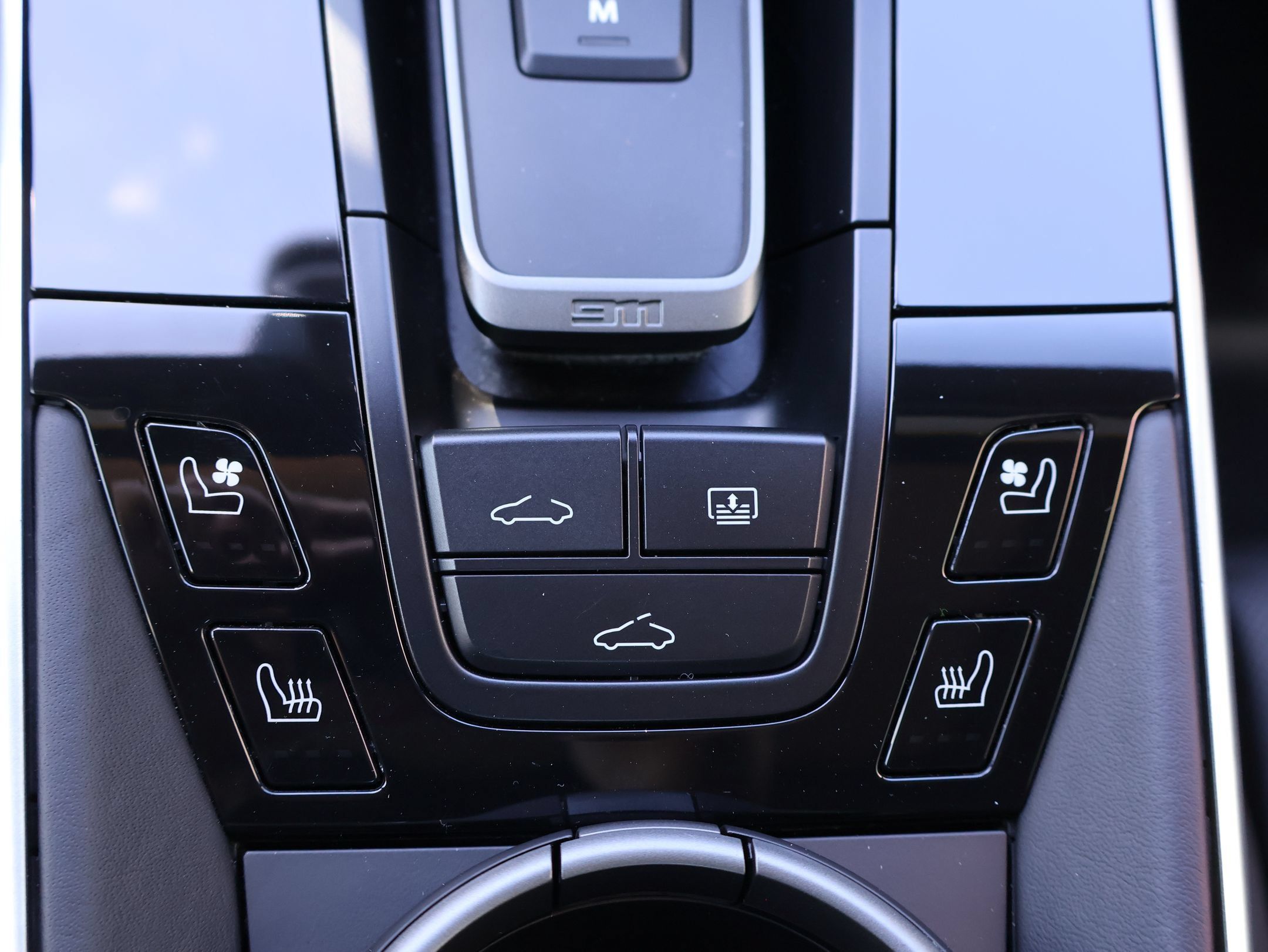 Certified 2024 Porsche 911 Turbo S AWD/4WD image 28