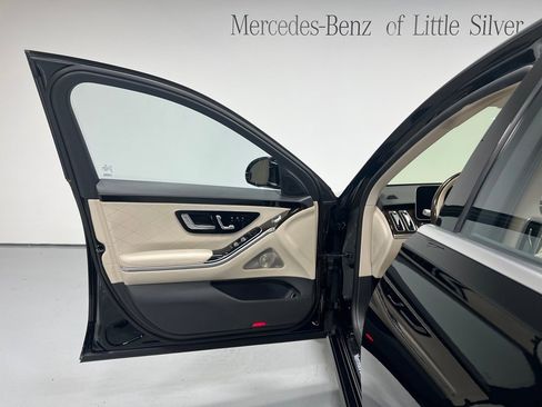 Used 2023 Mercedes-Benz S 580 4MATIC Sedan image 17