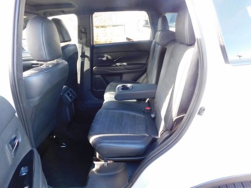 Used 2019 Mitsubishi Outlander LE FWD image 7