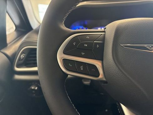 New 2026 Chrysler Pacifica Select image 33