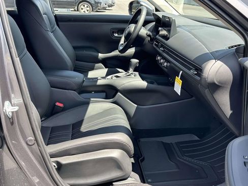 New 2026 Honda HR-V EX-L image 6