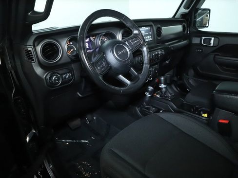 Used 2022 Jeep Gladiator Sport AWD/4WD image 16