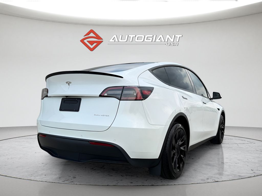Used 2021 Tesla Model Y Long Range AWD/4WD image 7