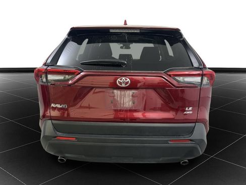Used 2022 Toyota RAV4 LE image 4