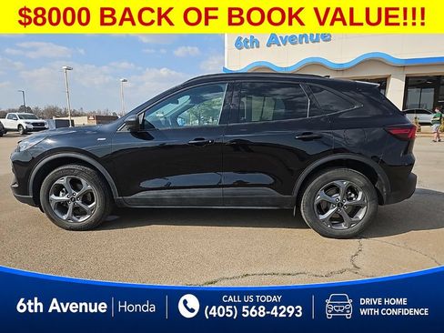 Used 2025 Ford Escape ST-Line AWD/4WD image 8