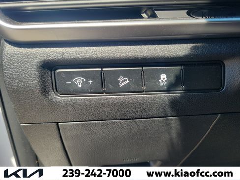 Certified 2024 Kia Telluride LX FWD image 26