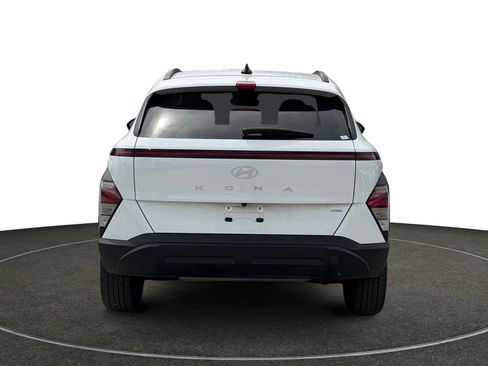 Used 2025 Hyundai Kona SEL AWD/4WD image 5