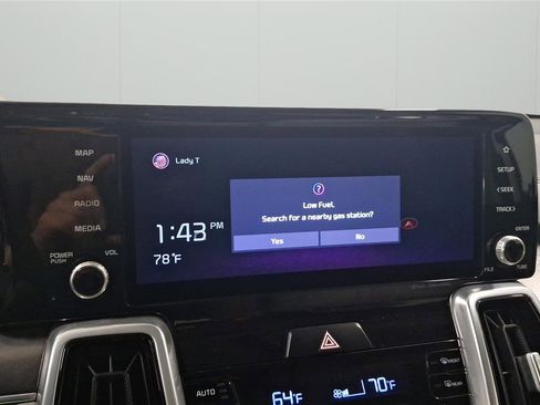 Used 2021 Kia Sorento SX AWD/4WD image 16