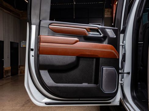 Used 2024 GMC Sierra 2500 Denali Ultimate image 36