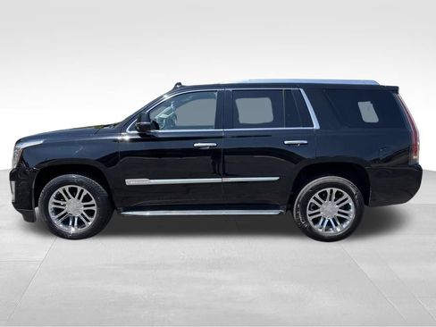 Used 2020 Cadillac Escalade 2WD image 2