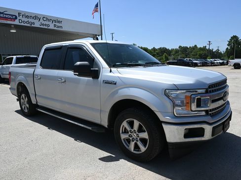 Used 2019 Ford F150 XLT w/ Equipment Group 301A Mid RWD image 4