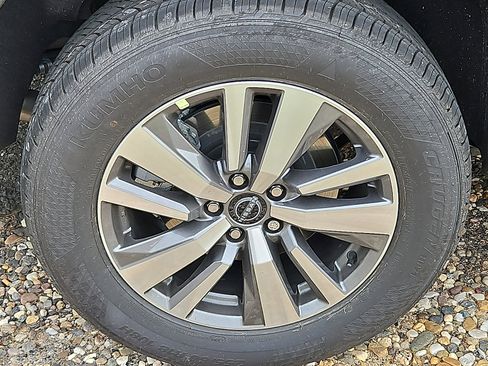 New 2026 Nissan Pathfinder SL AWD/4WD image 7