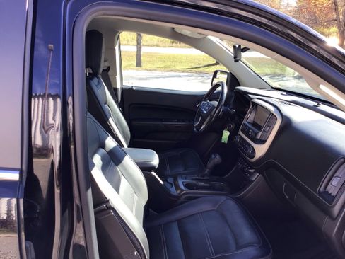 Used 2020 GMC Canyon Denali image 25