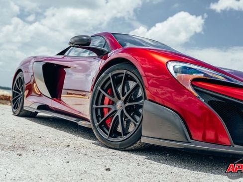 Used 2016 McLaren 675LT Coupe RWD image 31