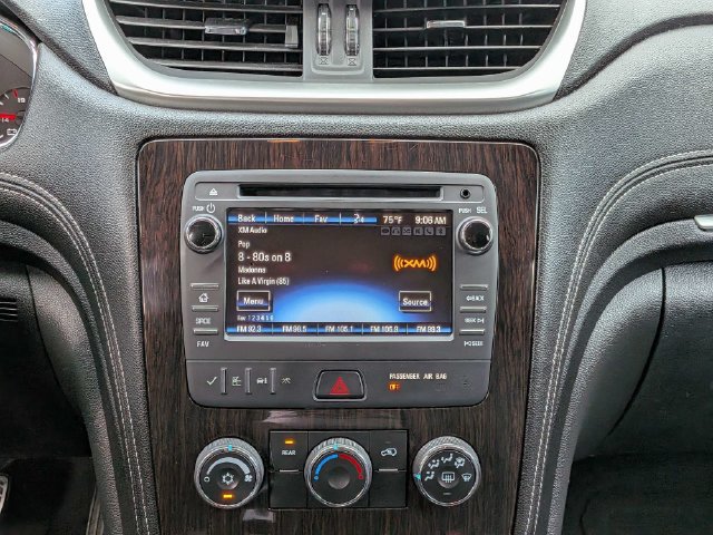 Used 2017 Chevrolet Traverse LT w/ Style and Technology Package FWD image 18