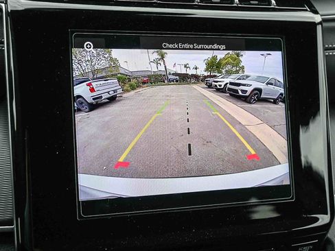 New 2025 Jeep Grand Cherokee L Laredo w/ Trailer Tow Package image 35