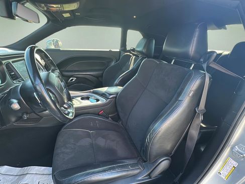 Used 2019 Dodge Challenger GT w/ Plus Package RWD image 17