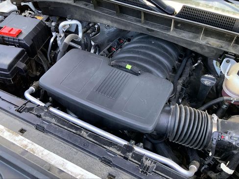 Used 2025 GMC Sierra 1500 SLT RWD image 34