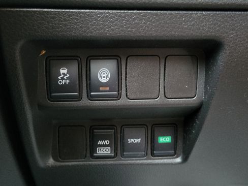 Used 2020 Nissan Rogue Sport S AWD/4WD image 29