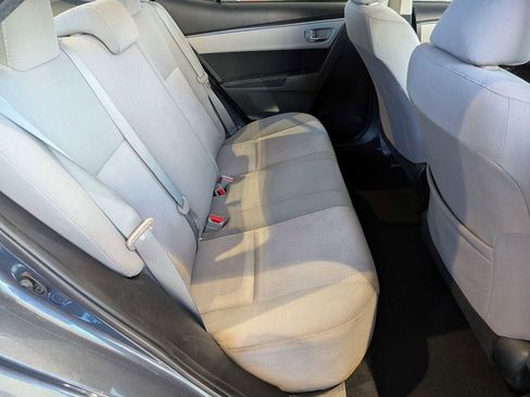 Used 2014 Toyota Corolla LE image 18