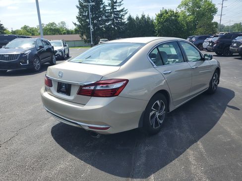 Used 2017 Honda Accord LX image 3