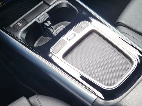 Certified 2025 Mercedes-Benz GLA 250 4MATIC image 49